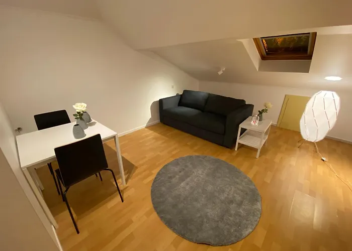 Simple Near Kirchberg *